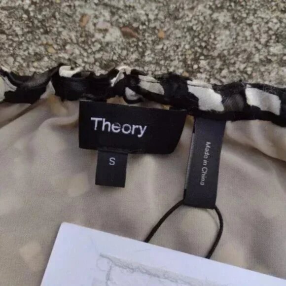 Theory Women's Black Gold Silk Blend Square Burnout Peplum Tie Neck Blouse S NWT - Picture 3 of 8